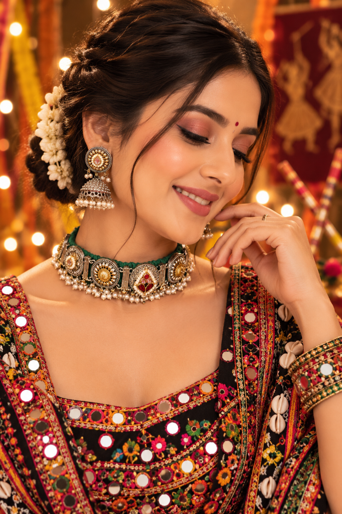 Rajwada Emerald Choker Set