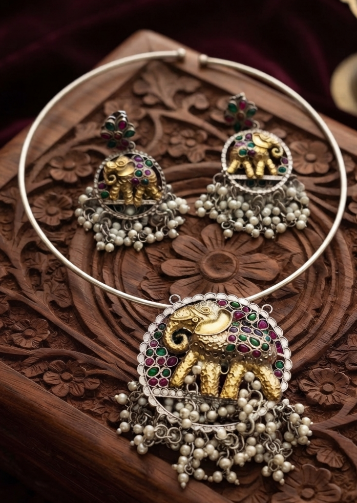 Rajwadi Golden Elephant Kundan Set