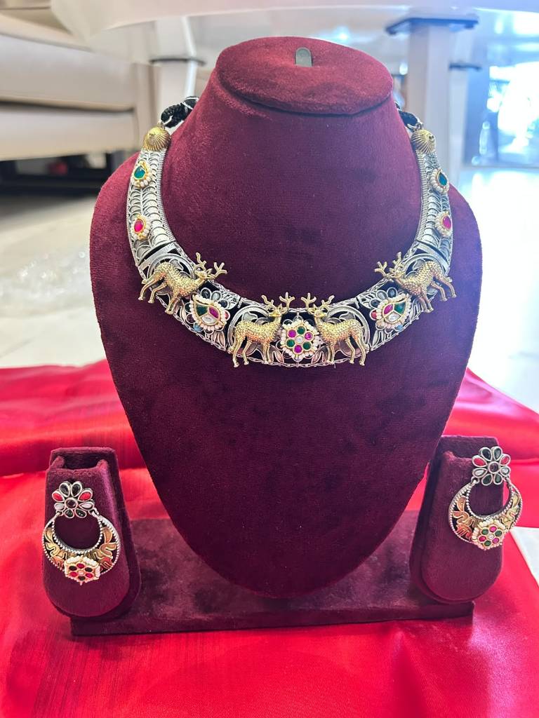 Blush Petal Elegance Necklace Set